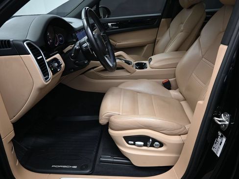 Used 2019 Porsche Cayenne AWD/4WD image 20