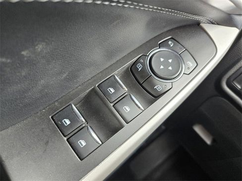 Certified 2024 Ford Explorer Limited image 34