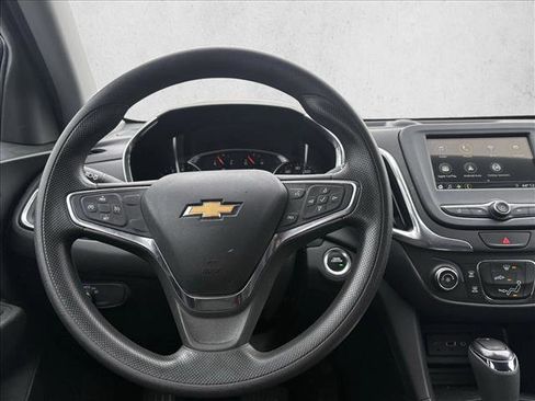 Used 2019 Chevrolet Equinox LT image 18
