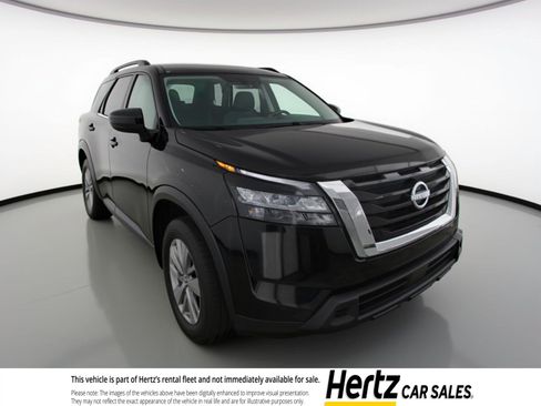Used 2025 Nissan Pathfinder SV image 1