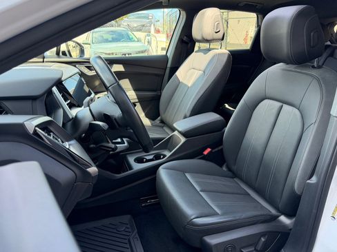 Used 2023 Audi Q4 e-tron Premium Plus w/ Premium Plus RWD image 17