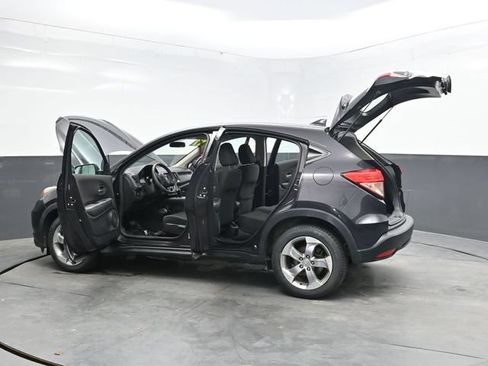 Used 2017 Honda HR-V LX image 47