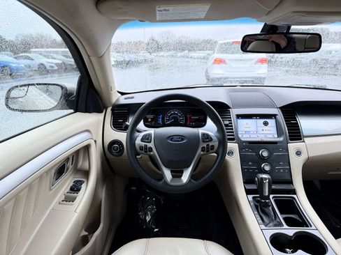 Used 2018 Ford Taurus SEL w/ Equipment Group 201A image 35