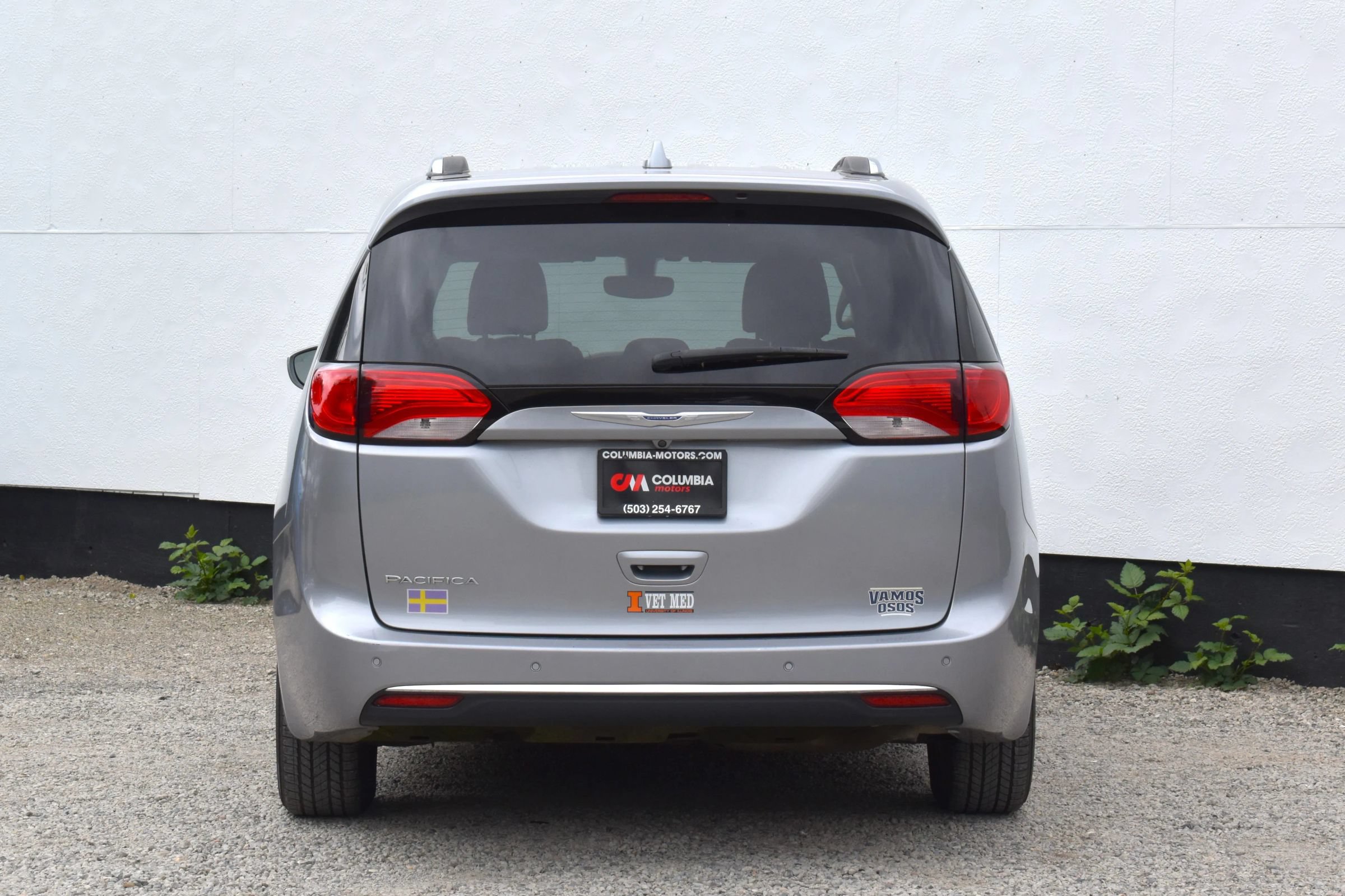 Used 2018 Chrysler Pacifica Touring-L FWD image 40