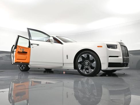 New 2027 Rolls-Royce Phantom Sedan RWD image 42
