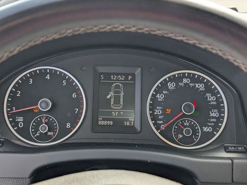 Used 2016 Volkswagen Tiguan SE image 17