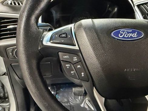 Used 2020 Ford Edge Titanium w/ Equipment Group 301A AWD/4WD image 18