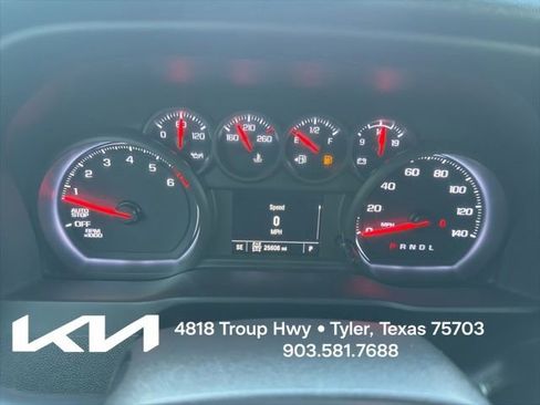 Used 2022 Chevrolet Silverado 1500 Custom Trail Boss AWD/4WD image 17