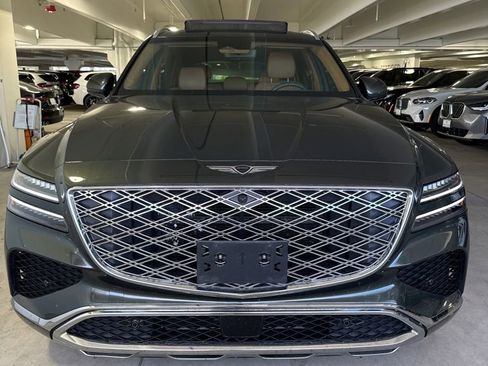 Used 2025 Genesis GV80 3.5T Prestige AWD/4WD image 2