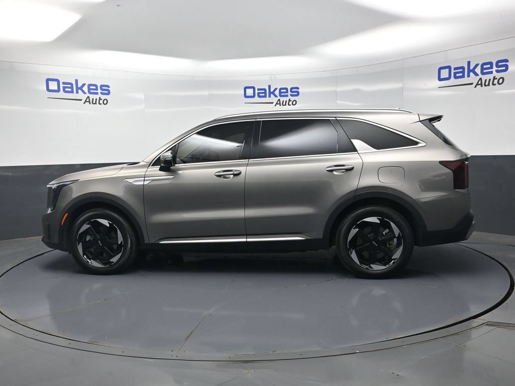 Used 2025 Kia Sorento EX AWD/4WD image 4