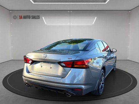 Used 2023 Nissan Altima 2.5 SR AWD/4WD image 5