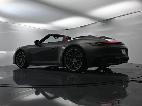Used 2020 Porsche 911 Carrera 4S image 52