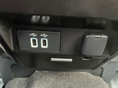 Used 2018 Ford F150 XLT w/ Equipment Group 302A Luxury image 21