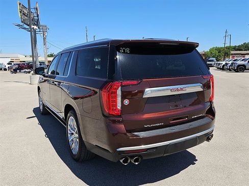 Certified 2023 GMC Yukon XL Denali w/ Denali Reserve Package AWD/4WD image 3