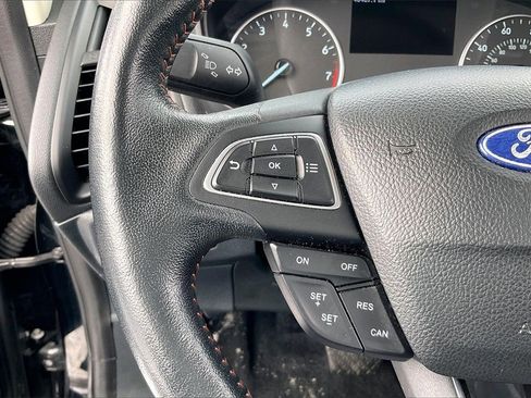 Used 2021 Ford EcoSport SE w/ SE Convenience Package image 16