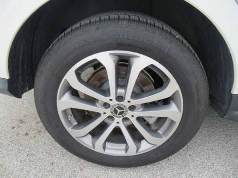 Used 2019 Mercedes-Benz GLE 400 4MATIC image 8