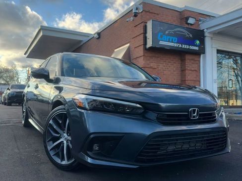 Used 2022 Honda Civic Touring image 1
