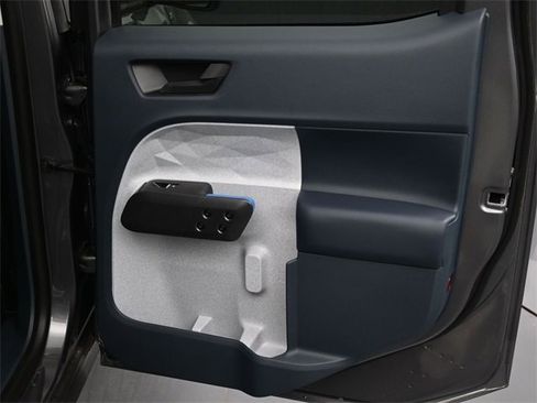 New 2025 Ford Maverick XLT w/ XLT Luxury Package image 13