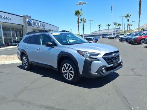 Used 2024 Subaru Outback Premium AWD/4WD image 1
