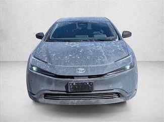 Used 2025 Toyota Prius LE video 2