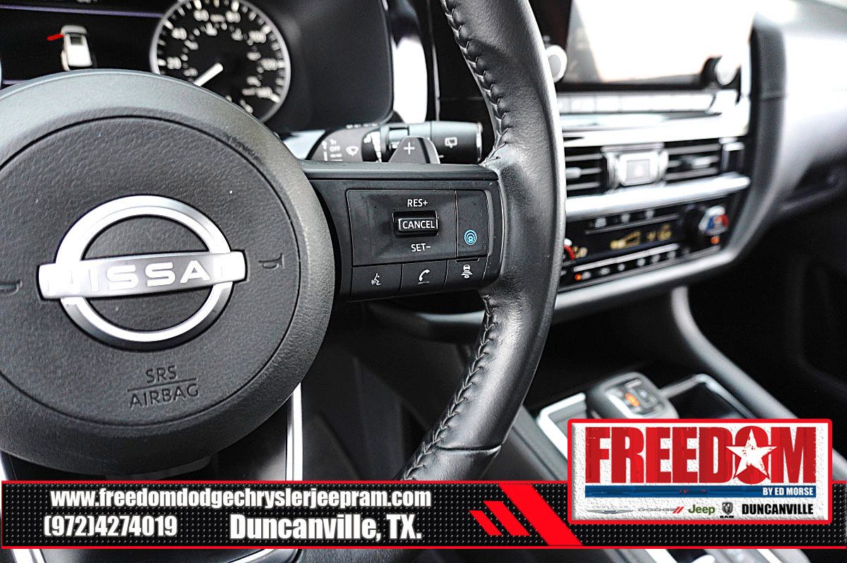Used 2024 Nissan Pathfinder SV FWD image 28