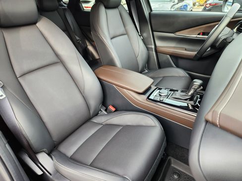 Certified 2025 MAZDA CX-30 AWD 2.5 S w/ Premium Package image 15