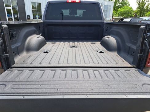 New 2025 RAM 2500 Big Horn AWD/4WD image 12