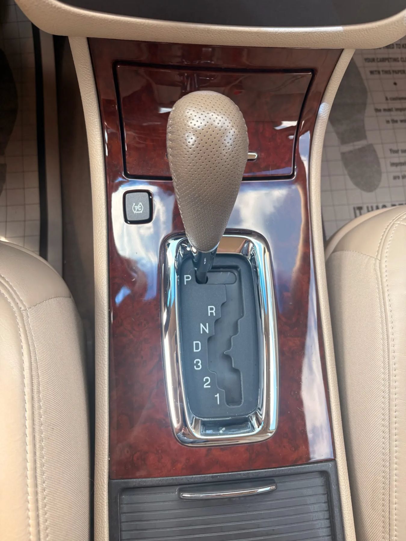 Used 2006 Buick Lucerne CXS w/ Driver Confidence Package FWD image 23