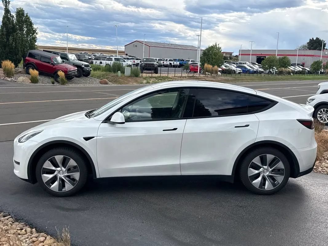Used 2020 Tesla Model Y Long Range AWD/4WD image 21