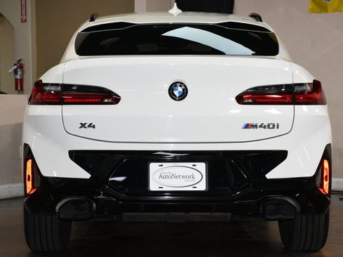 Used 2023 BMW X4 M40i AWD/4WD image 2