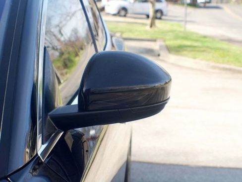 Used 2018 Jaguar E-PACE R-Dynamic S image 15