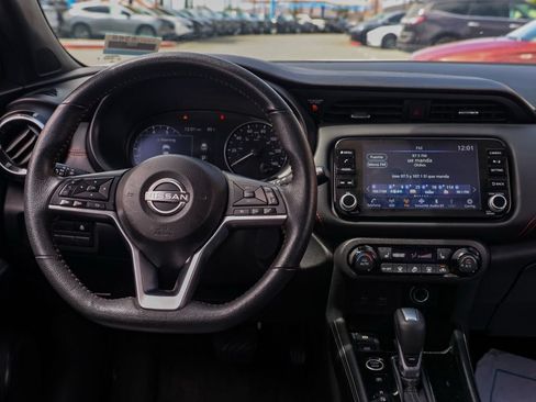 Used 2024 Nissan Kicks SR w/ SR Premium Package FWD image 22