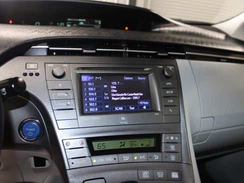 Used 2012 Toyota Prius Four FWD image 15