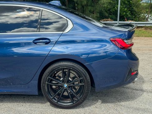 Used 2022 BMW 330i xDrive Sedan w/ Premium Package image 30