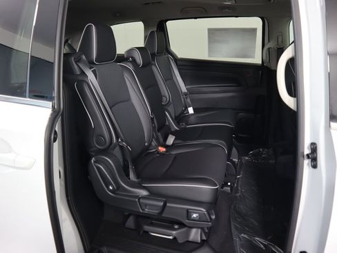 New 2026 Honda Odyssey Elite image 23