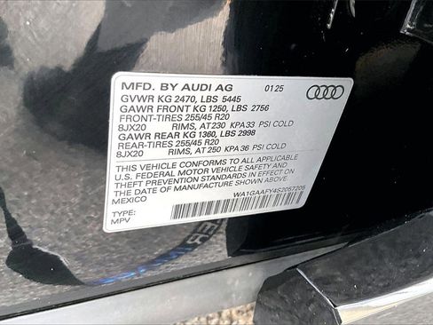 Used 2025 Audi Q5 2.0T Premium w/ Convenience Plus Package image 19
