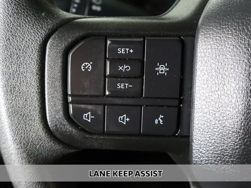 Used 2023 Ford F150 XLT w/ Trailer Tow Package image 4