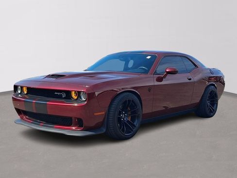 Used 2018 Dodge Challenger SRT Hellcat RWD image 3