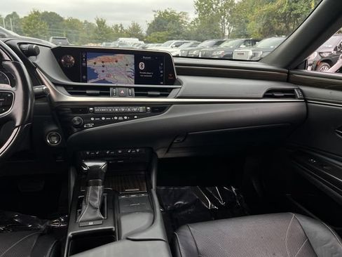 Used 2019 Lexus ES 350 w/ Accessory Package 2 FWD image 13