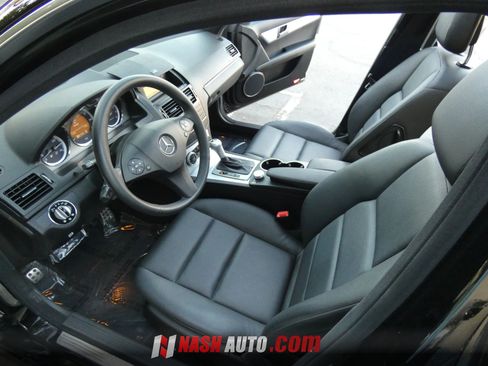 Used 2009 Mercedes-Benz C 300 Sedan image 42