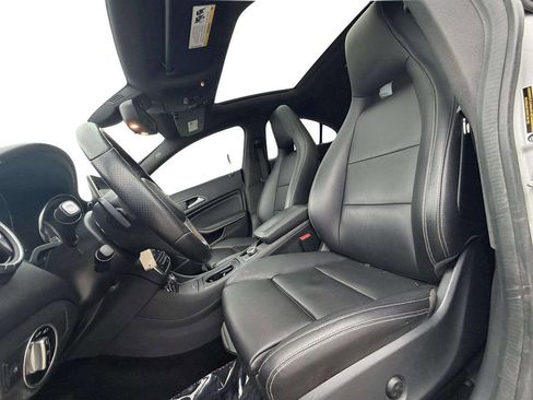 Used 2016 Mercedes-Benz CLA 250 image 22