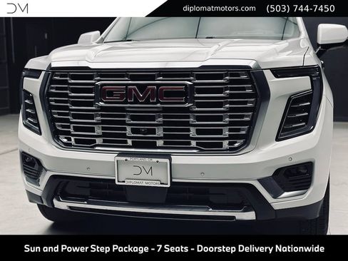 Used 2026 GMC Yukon Denali w/ Sun & Power Step Package AWD/4WD image 14