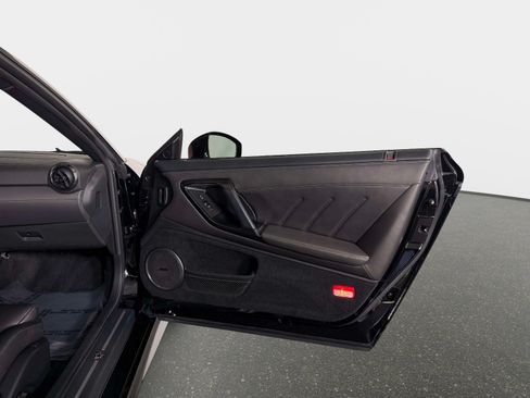 Used 2021 Nissan GT-R Premium AWD/4WD image 24