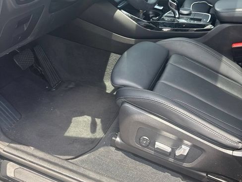Used 2023 BMW X3 sDrive30i w/ Premium Package RWD image 3