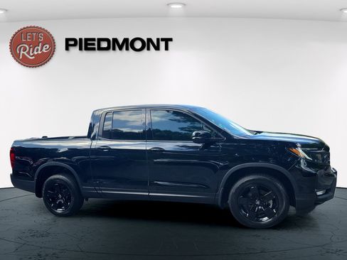 Certified 2024 Honda Ridgeline Black Edition image 4