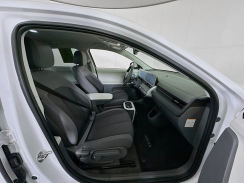 Used 2024 Hyundai Ioniq 5 SEL image 33