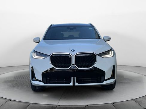New 2026 BMW X3 xDrive30 w/ Premium Package AWD/4WD image 2