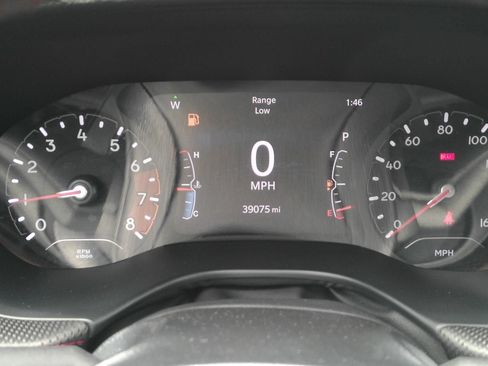 Used 2024 Jeep Compass Trailhawk AWD/4WD image 25