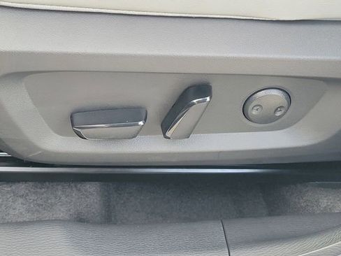 New 2026 Mitsubishi Outlander SE image 20