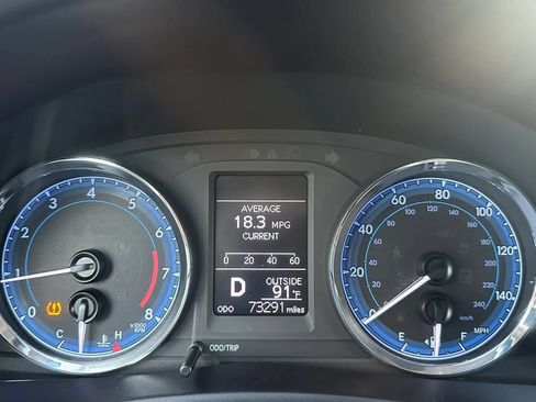 Used 2019 Toyota Corolla LE FWD image 25